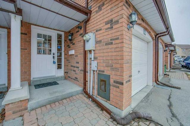 56 Sufi Cres, House attached with 3 bedrooms, 4 bathrooms and 2 parking in Toronto ON | Image 15