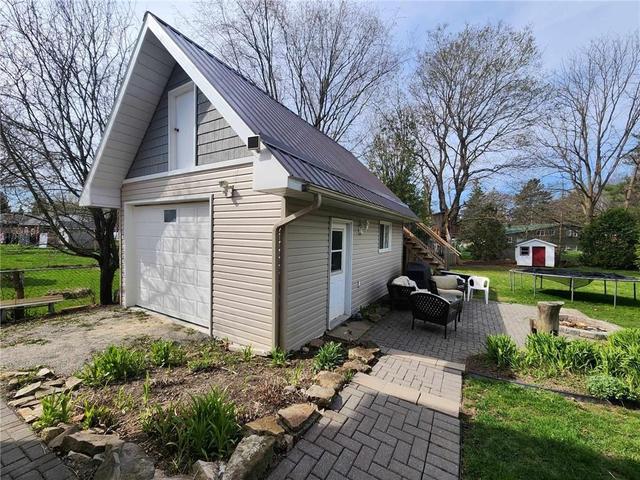49 Centre Street, House detached with 3 bedrooms, 2 bathrooms and 5 parking in Brockville ON | Image 25