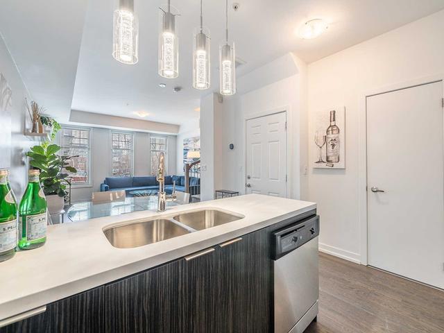 15 - 150 Broadview Ave, Townhouse with 2 bedrooms, 2 bathrooms and 0 parking in Toronto ON | Image 3