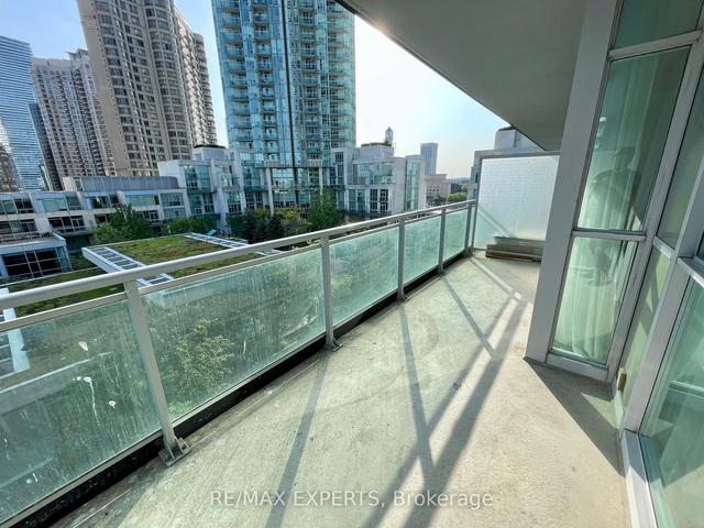 909 - 223 Webb Dr, Condo with 1 bedrooms, 2 bathrooms and 1 parking in Mississauga ON | Image 9
