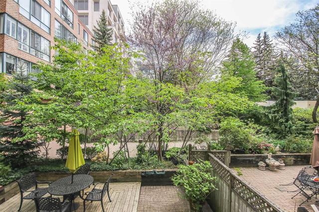 212 - 225 Davenport Rd, Condo with 2 bedrooms, 2 bathrooms and 1 parking in Toronto ON | Image 15