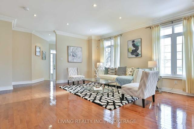 6 Taro Crt, House detached with 4 bedrooms, 3 bathrooms and 6 parking in Richmond Hill ON | Image 38