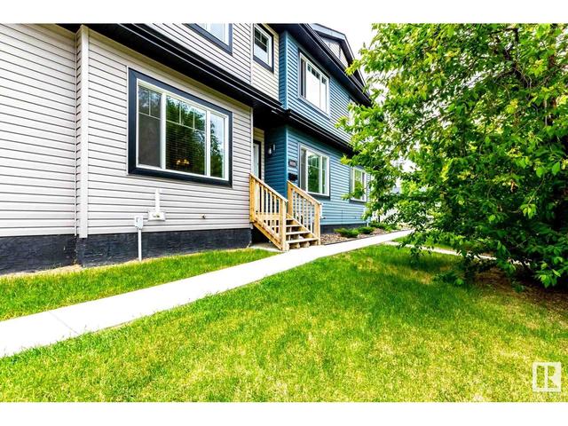 10152 160 St Nw, House attached with 3 bedrooms, 2 bathrooms and null parking in Edmonton AB | Image 2