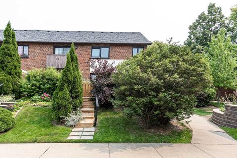 30 - 51 Broadfield Dr, Townhouse with 4 bedrooms, 3 bathrooms and 1 parking in Toronto ON | Card Image