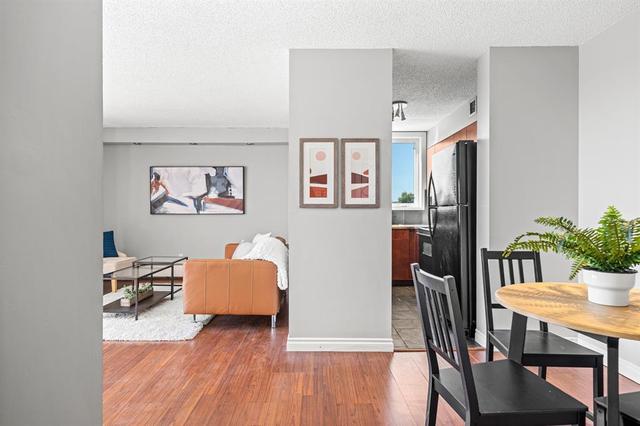 405, - 2909 17 Avenue Sw, Condo with 2 bedrooms, 1 bathrooms and 1 parking in Calgary AB | Card Image