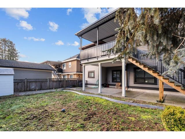 9248 124 Street, House detached with 8 bedrooms, 7 bathrooms and 6 parking in Surrey BC | Image 34