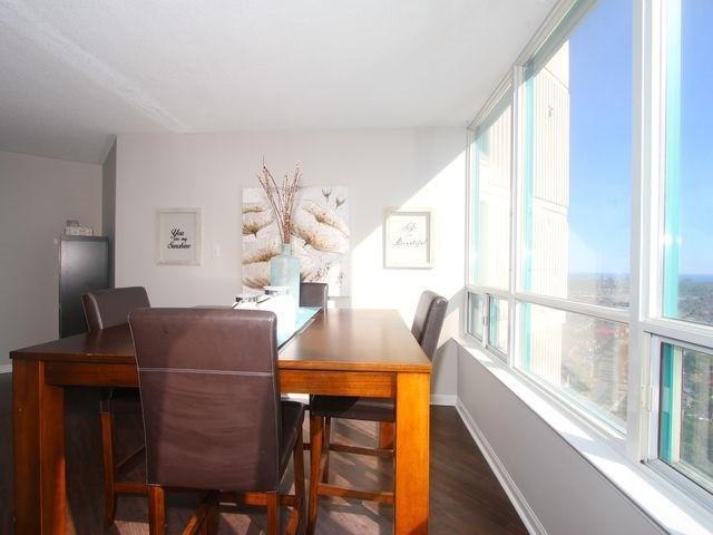 Lph6 - 550 Webb Dr, Condo with 2 bedrooms, 1 bathrooms and 1 parking in Mississauga ON | Image 5
