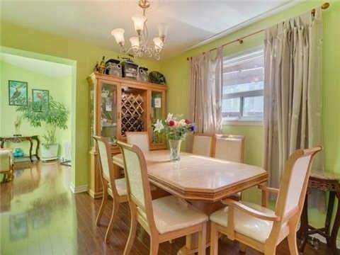 21 Kenora Cres, House detached with 2 bedrooms, 3 bathrooms and 4 parking in Toronto ON | Image 6