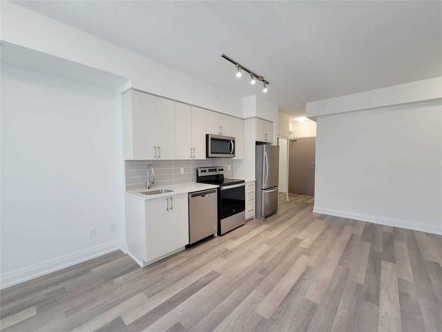 601 - 3121 Sheppard Ave E, Condo with 1 bedrooms, 1 bathrooms and 1 parking in Toronto ON | Image 2