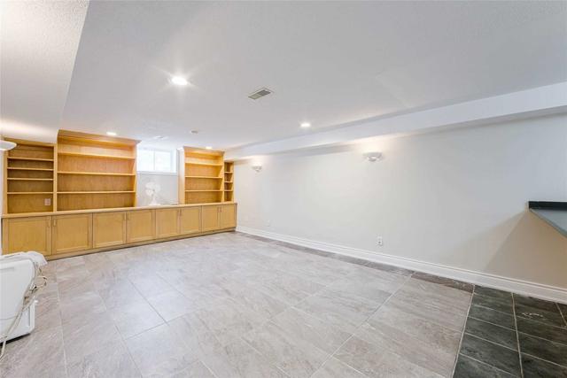 bsmnt - 18 Poplar Dr, House detached with 2 bedrooms, 1 bathrooms and 4 parking in Richmond Hill ON | Image 12