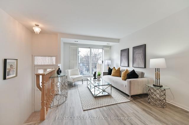 1602 - 28 Sommerset Way, Townhouse with 2 bedrooms, 2 bathrooms and 1 parking in Toronto ON | Image 23