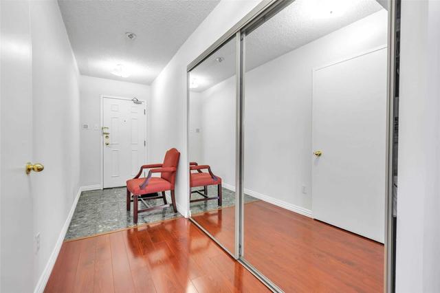 303 - 350 Alton Towers Circ, Condo with 2 bedrooms, 2 bathrooms and 1 parking in Toronto ON | Image 18