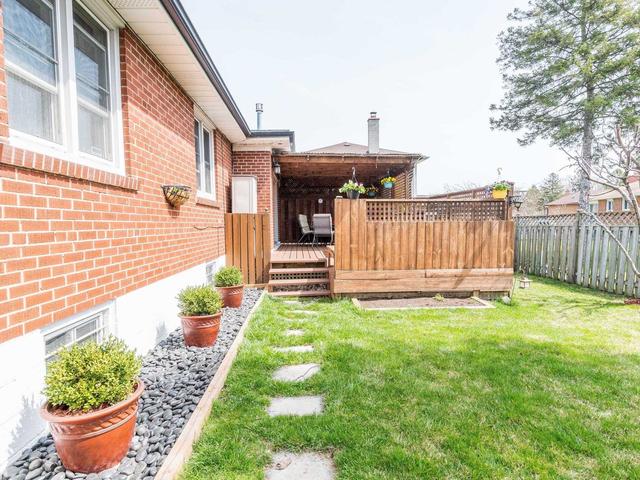 27 Mayland Ave, House detached with 4 bedrooms, 2 bathrooms and 4 parking in Toronto ON | Image 30