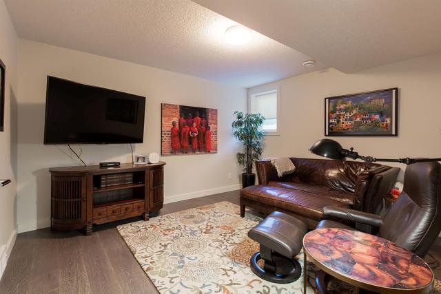 100 Dieppe Drive Sw, Home with 3 bedrooms, 3 bathrooms and 1 parking in Calgary AB | Image 35