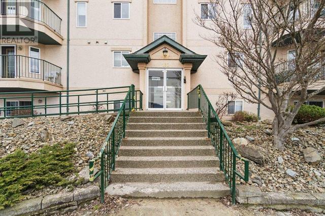 302 - 160 5 Avenue Sw, Condo with 2 bedrooms, 2 bathrooms and 1 parking in Salmon Arm BC | Image 49