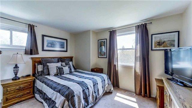 52 Cherrystone Dr, House detached with 4 bedrooms, 3 bathrooms and 2 parking in Toronto ON | Image 15