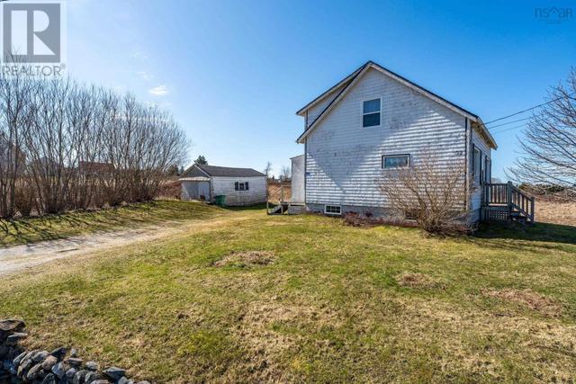 32 Gaudet Road, House detached with 2 bedrooms, 1 bathrooms and null parking in Clare NS | Image 36