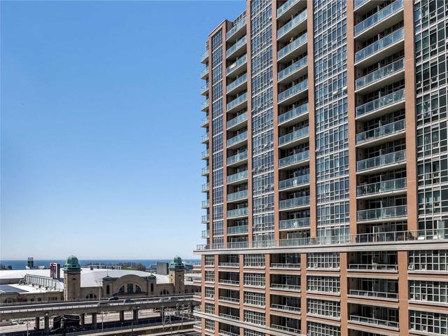 1013 - 75 East Liberty St, Condo with 2 bedrooms, 2 bathrooms and 1 parking in Toronto ON | Image 7