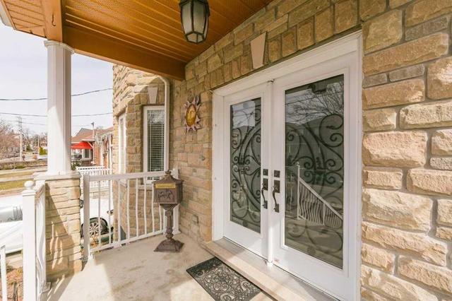 875 St Clarens Ave, House detached with 3 bedrooms, 5 bathrooms and 4 parking in Toronto ON | Image 37