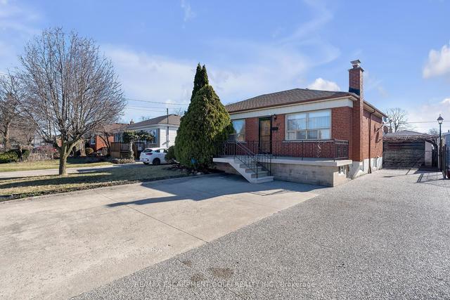 57 Wise Cres, House detached with 3 bedrooms, 2 bathrooms and 5 parking in Hamilton ON | Image 12