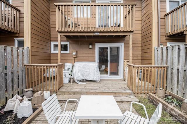 2148 Eric Crescent, Townhouse with 3 bedrooms, 2 bathrooms and 2 parking in Ottawa ON | Image 30