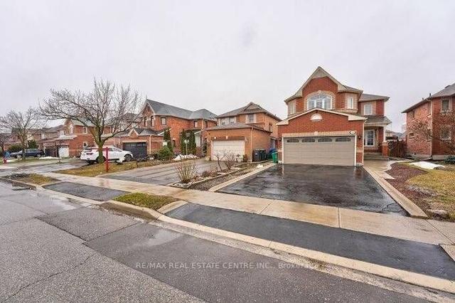 36 Mapleshade Dr, House detached with 2 bedrooms, 4 bathrooms and 6 parking in Brampton ON | Image 12