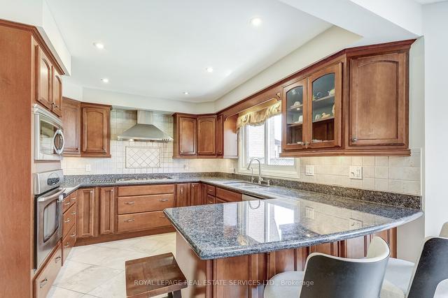 1169 Beechgrove Cres, House detached with 4 bedrooms, 4 bathrooms and 4 parking in Oakville ON | Image 39