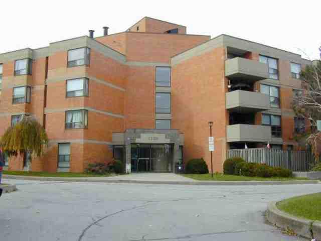 407 - 1705 Mccowan Rd, Condo with 3 bedrooms, 2 bathrooms and 1 parking in Toronto ON | Image 1