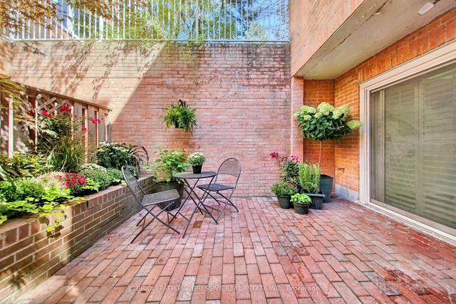4 - 390 Wellesley St E, Townhouse with 2 bedrooms, 3 bathrooms and 1 parking in Toronto ON | Image 11