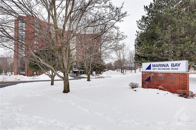 1211 - 2871 Richmond Road, Condo with 2 bedrooms, 2 bathrooms and 1 parking in Ottawa ON | Image 2