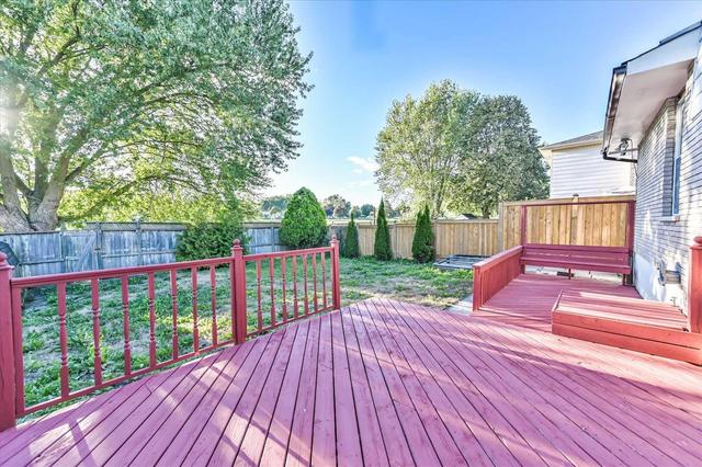 36 Hillier St, House detached with 3 bedrooms, 3 bathrooms and 2 parking in Clarington ON | Image 16