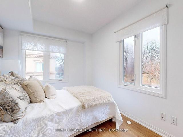 th32 - 68 Carr St, Townhouse with 2 bedrooms, 2 bathrooms and 1 parking in Toronto ON | Image 11