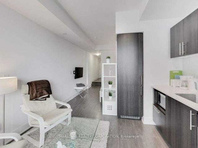 407 - 508 Wellington St W, Condo with 1 bedrooms, 1 bathrooms and 0 parking in Toronto ON | Image 5