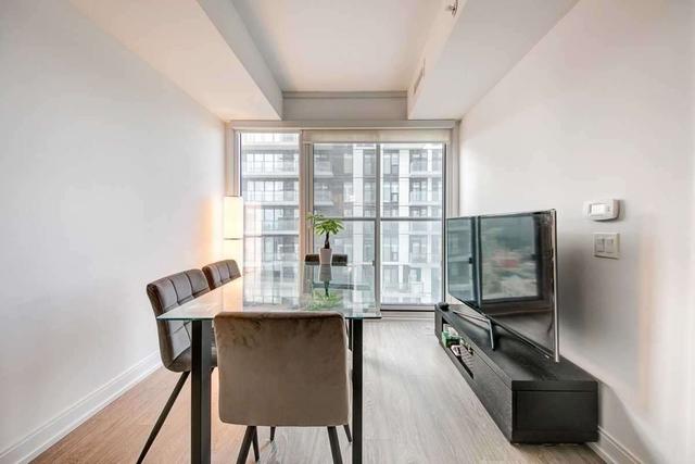 3815 - 181 Dundas St E, Condo with 1 bedrooms, 1 bathrooms and 0 parking in Toronto ON | Image 6