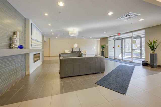 303 - 90 Charlton Ave W, Condo with 1 bedrooms, 1 bathrooms and 1 parking in Hamilton ON | Image 3