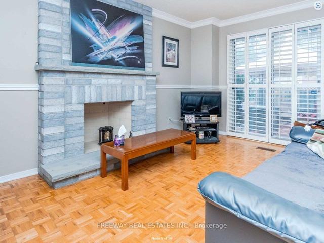 138 Major William Sharpe Dr, House detached with 3 bedrooms, 4 bathrooms and 7 parking in Brampton ON | Image 10