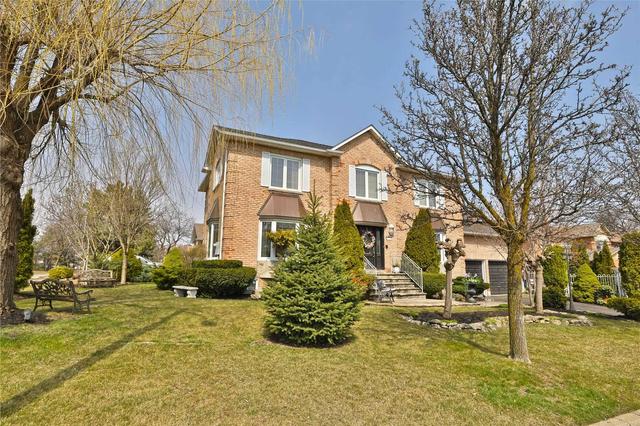 2023 Lady Di Crt, House detached with 4 bedrooms, 4 bathrooms and 6 parking in Mississauga ON | Image 12