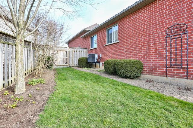 24 Zavarella Court, House detached with 2 bedrooms, 2 bathrooms and 6 parking in Brant ON | Image 50