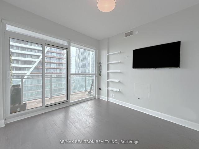 1903 - 33 Shore Breeze Dr, Condo with 2 bedrooms, 2 bathrooms and 1 parking in Toronto ON | Image 11