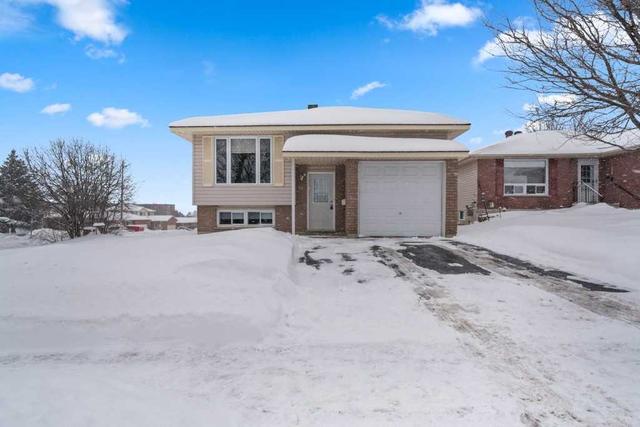 80 Calverley St, House detached with 2 bedrooms, 2 bathrooms and 5 parking in Orillia ON | Image 12