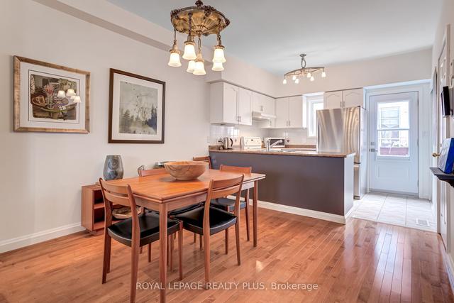 25 Pear Tree Mews, House attached with 3 bedrooms, 3 bathrooms and 1 parking in Toronto ON | Image 36