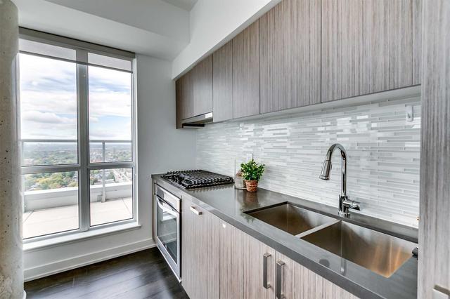 ph2205 - 501 St Clair Ave W, Condo with 2 bedrooms, 2 bathrooms and 2 parking in Toronto ON | Image 9
