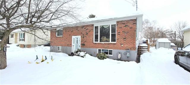 324 Mcnicoll St, House detached with 3 bedrooms, 2 bathrooms and 4 parking in Tay ON | Image 1