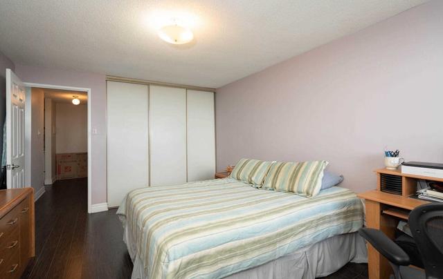 1312 - 10 Tapscott Rd, Condo with 1 bedrooms, 1 bathrooms and 1 parking in Toronto ON | Image 6