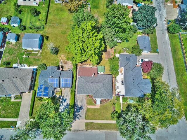 136 Norway Avenue, House detached with 3 bedrooms, 1 bathrooms and 5 parking in Welland ON | Image 39