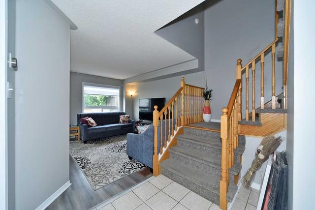 63 Candlebrook Dr, House attached with 3 bedrooms, 3 bathrooms and 3 parking in Whitby ON | Image 28