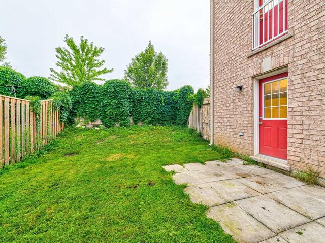 1 Berringer Grve, House attached with 3 bedrooms, 4 bathrooms and 3 parking in Brampton ON | Image 27