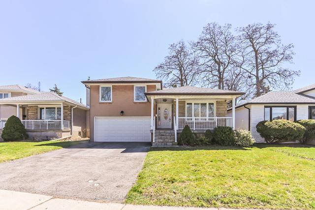 53 Gracey Blvd, House detached with 3 bedrooms, 2 bathrooms and 6 parking in Toronto ON | Image 1