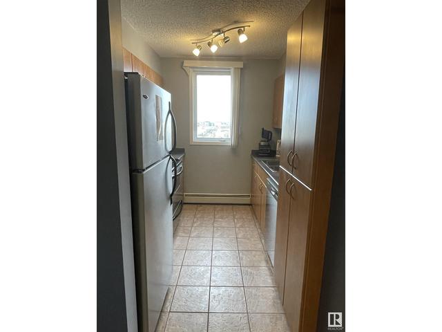 1402 - 10303 105 St Nw, Condo with 2 bedrooms, 1 bathrooms and 1 parking in Edmonton AB | Image 7