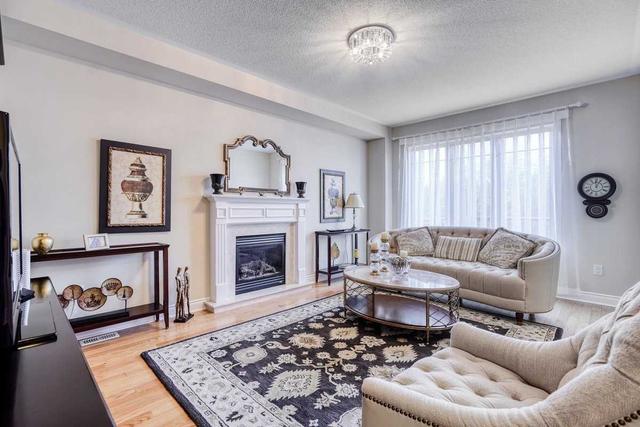568 Valley Vista Dr N, House detached with 4 bedrooms, 4 bathrooms and 6 parking in Vaughan ON | Image 4